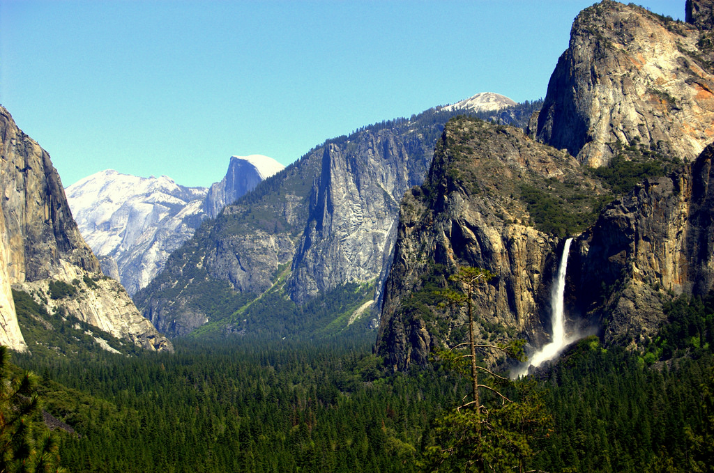 Cascade au Yosemite Park en Californie