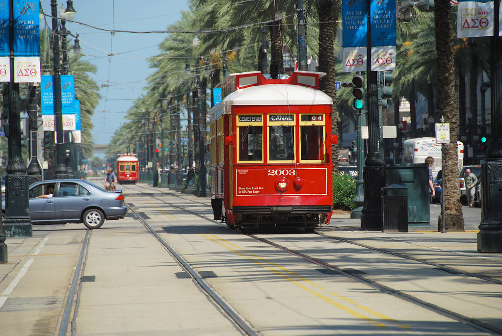 Tram rouge à la Nouvelle Orléans aux USA