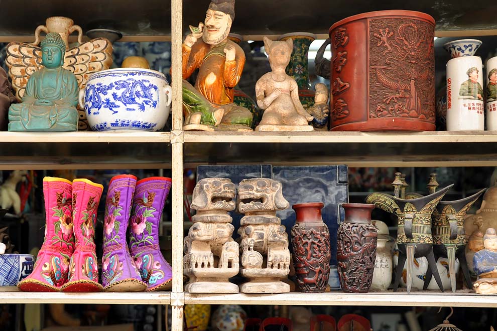 Marché des antiquités à Dongtai Lu, Shanghai - Chine