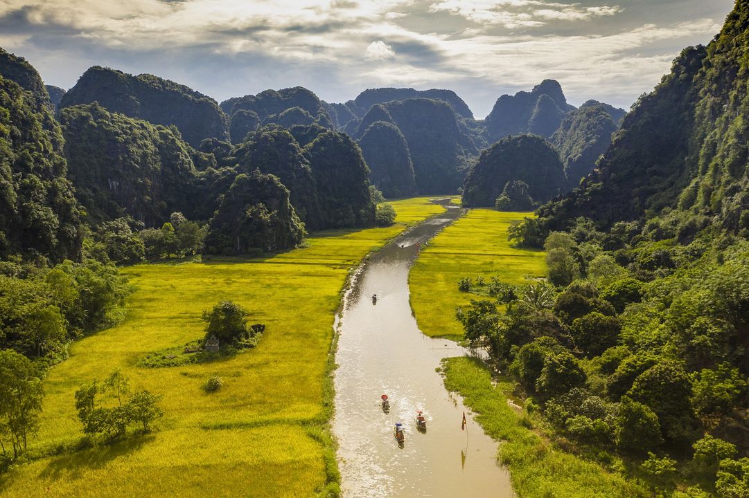 Paysages spectaculaires de Ninh Binh, la baie d’Halong terrestre