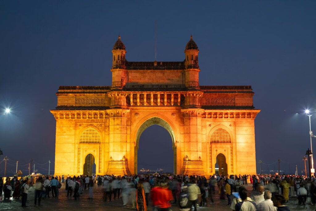 Porte d’entrée de l’Inde la nuit