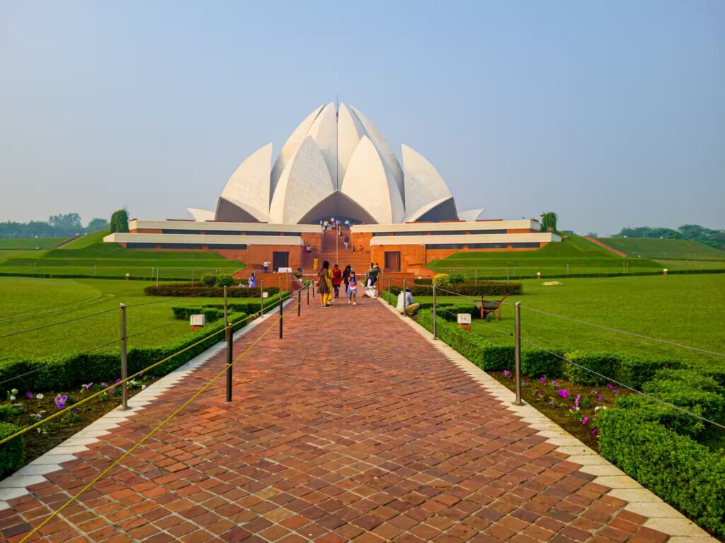 Entrée du temple du Lotus à New Delhi, Inde du Nord