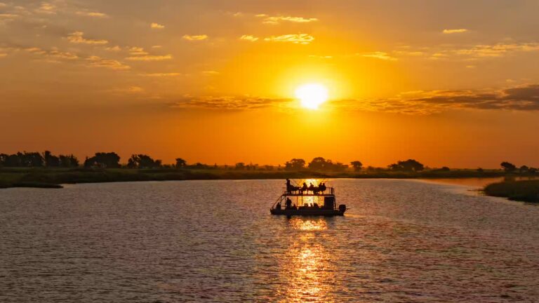 Safari en bateau sur le lac Kariba, Zimbabwe, Afrique