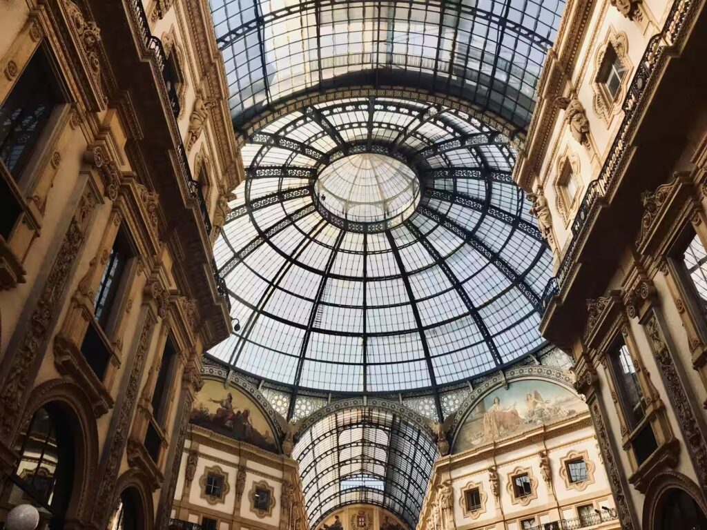 Galerie Victor Emmanuel II-Verriere, peintures et architecture
