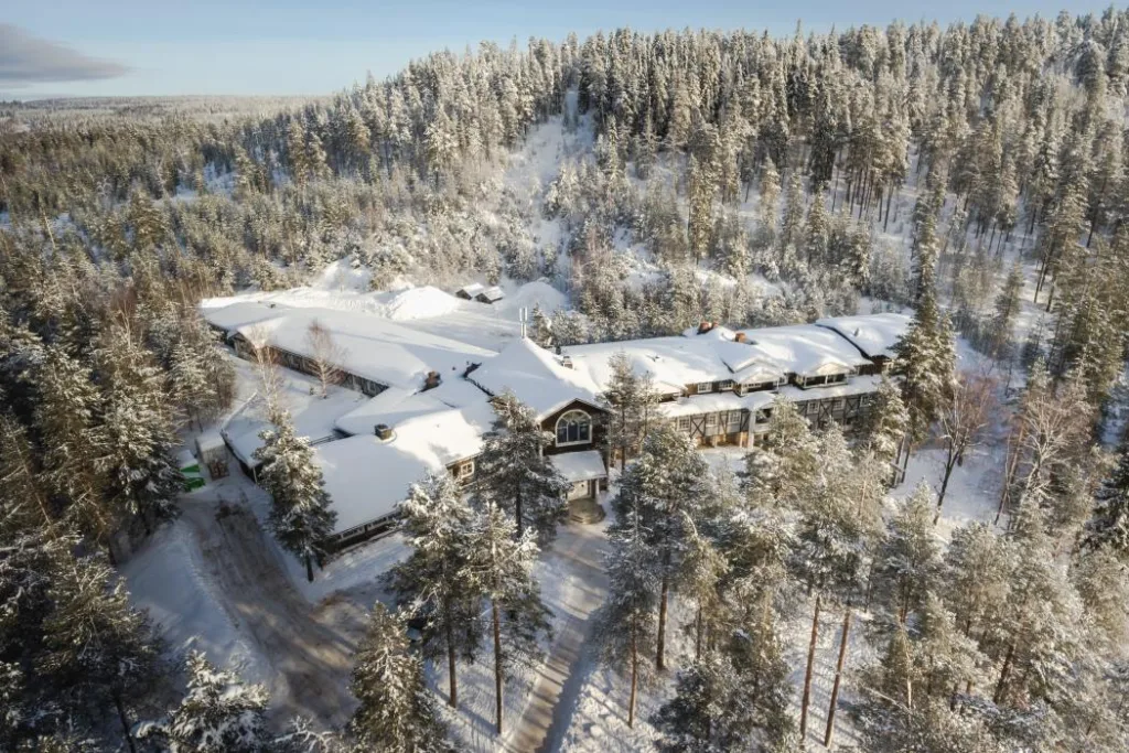 Vue aérienne, Club Scanditours Pohtimo, Rovaniemi, Laponie